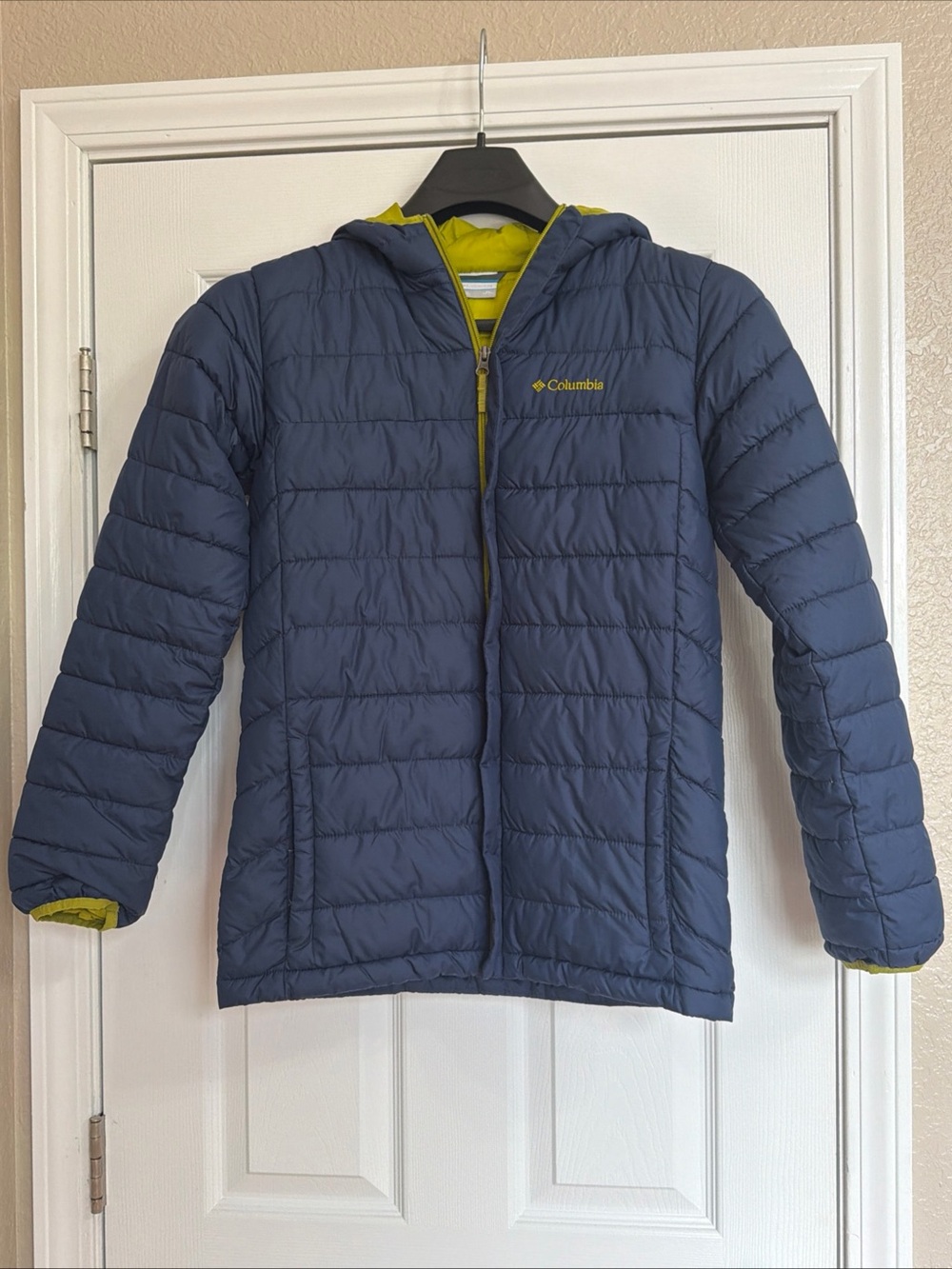 Columbia Boy’s Navy Puffer Jacket Coat Hood Zip Up Lime Accents XL 18-20 NWOT